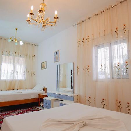 Appartamento Seferi'S Apartament Sarandë Esterno foto