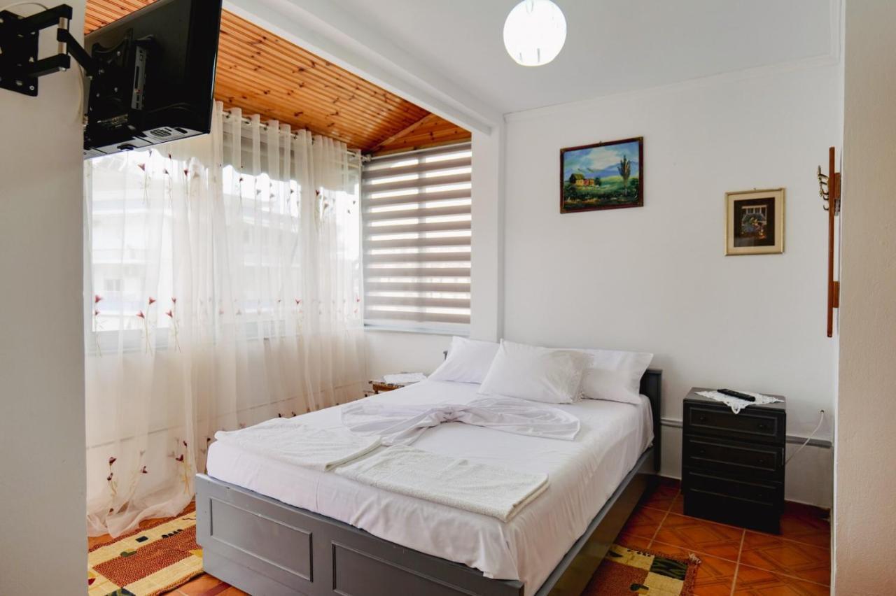Appartamento Seferi'S Apartament Sarandë Esterno foto