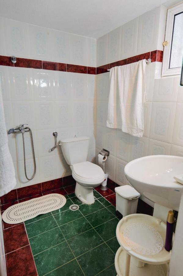 Appartamento Seferi'S Apartament Sarandë Esterno foto