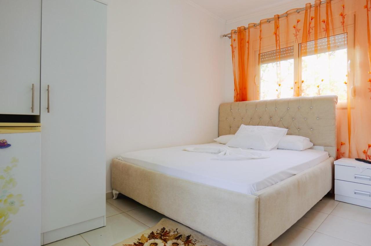 Appartamento Seferi'S Apartament Sarandë Esterno foto