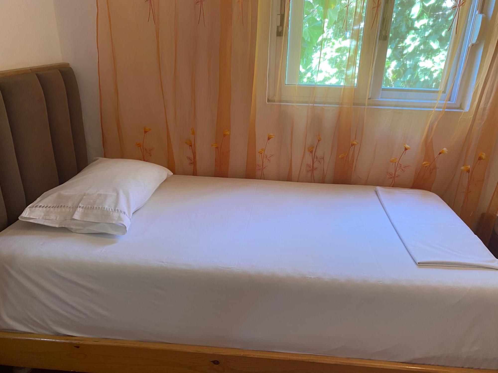 Appartamento Seferi'S Apartament Sarandë Esterno foto