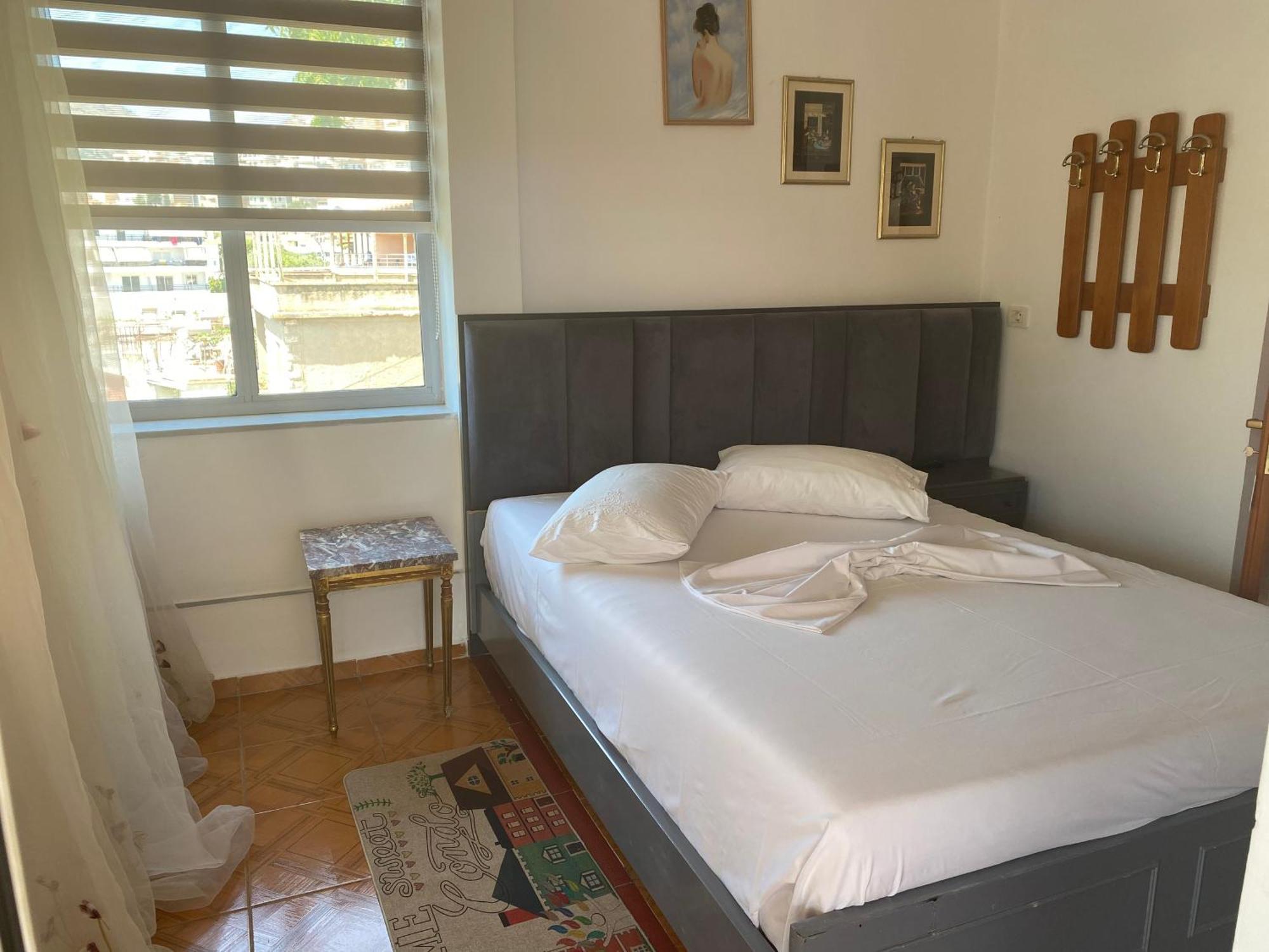 Appartamento Seferi'S Apartament Sarandë Esterno foto
